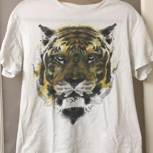 Size M tiger T-shirt